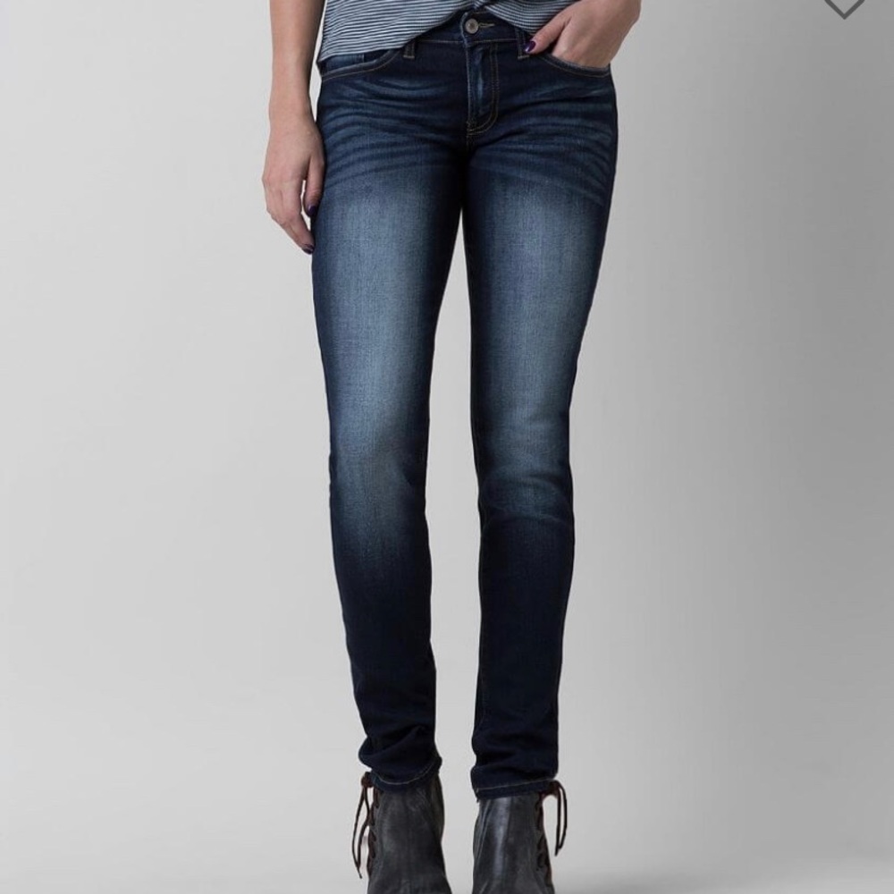 Kancan Low rise Jean size 24